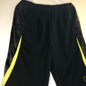 And1 Basketball Shorts Black w/Yellow size XL